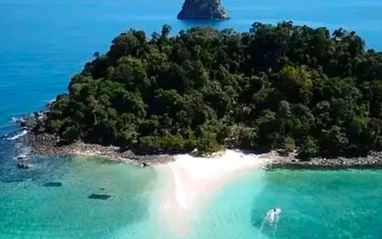 THE 3 ISLANDS(Nosy Komba, Vorona and Tany HELY)